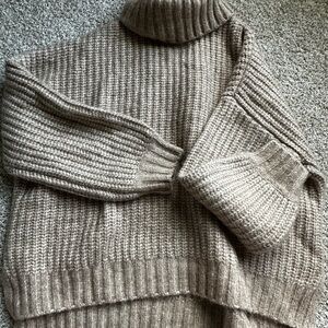 Splendid Taupe Cropped Ribbed Turtleneck Sweater